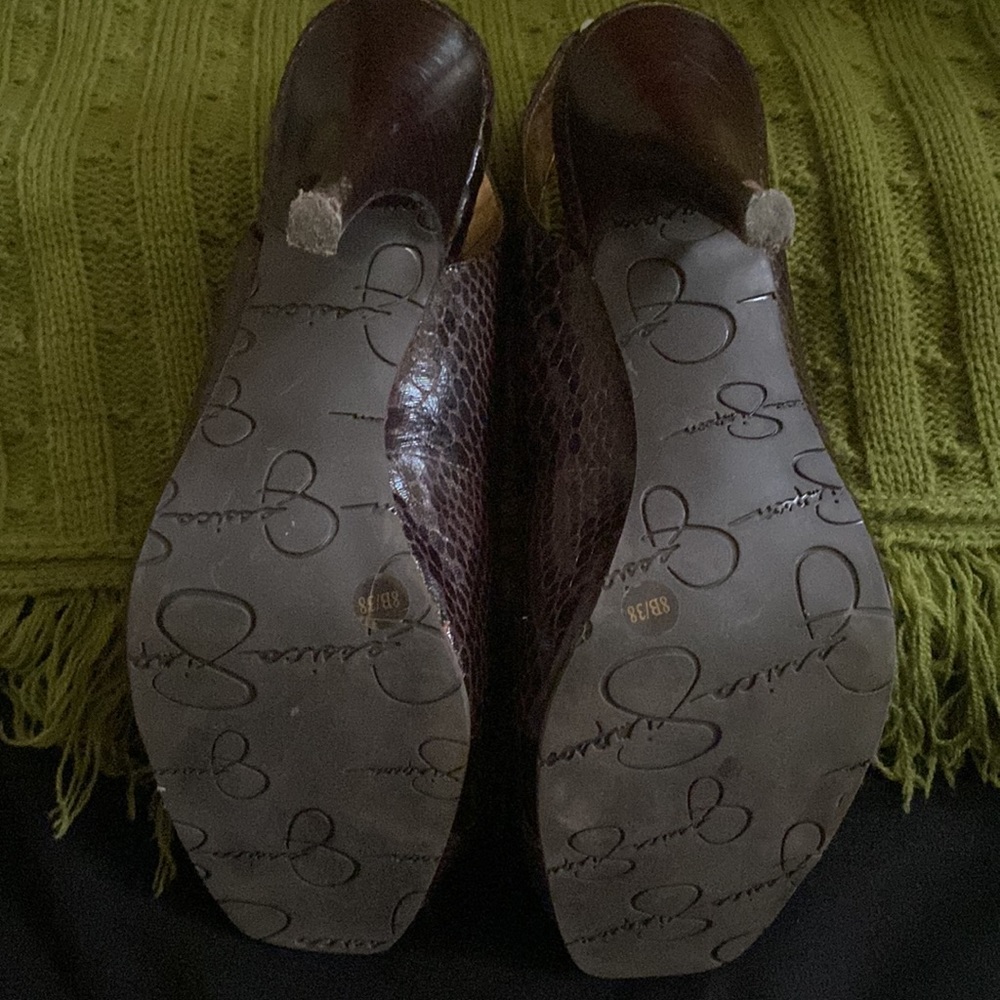Sling Back - Picture 4 of 5